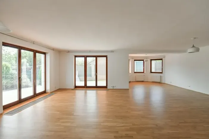 Pronájem rodinného domu, Horoměřice, 350 m2