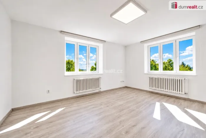 Pronájem bytu 4+1, Praha - Březiněves, Na hlavní, 96 m2
