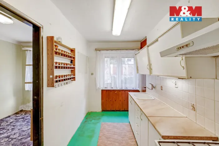 Prodej bytu 3+1, Králův Dvůr, Pod Hájem, 63 m2