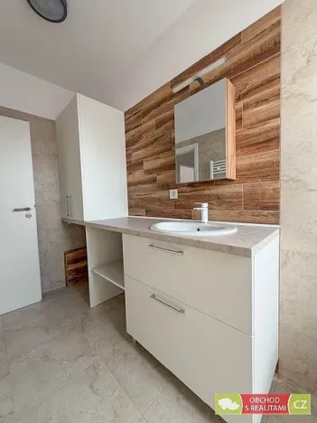 Pronájem bytu 2+kk, Heřmanův Městec, Masarykovo náměstí, 66 m2