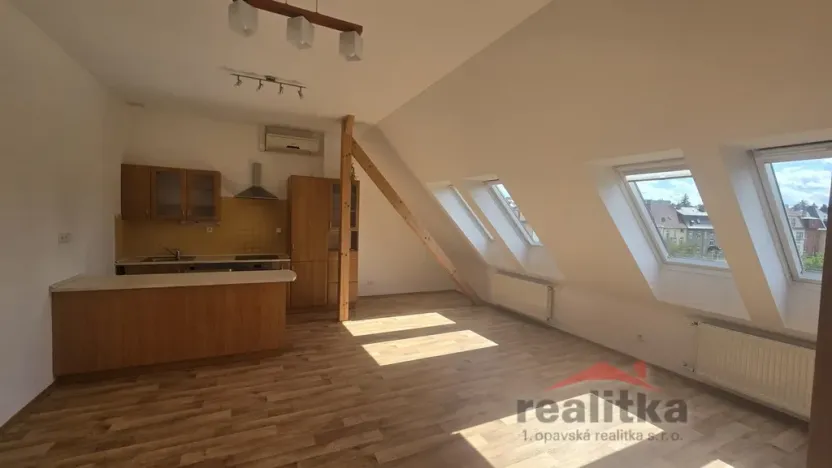 Pronájem bytu 3+kk, Opava - Předměstí, Palackého, 70 m2