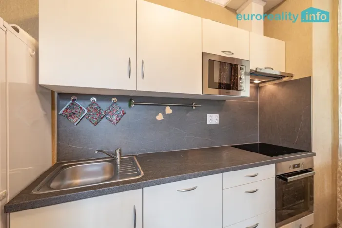 Prodej bytu 3+kk, Mariánské Lázně - Úšovice, Zeyerova, 74 m2