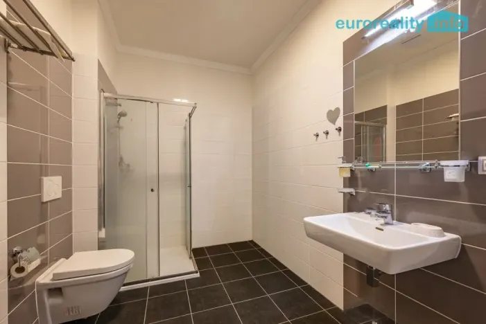 Prodej bytu 3+kk, Mariánské Lázně - Úšovice, Zeyerova, 74 m2