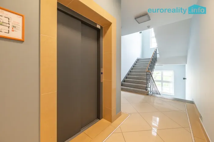 Prodej bytu 3+kk, Mariánské Lázně - Úšovice, Zeyerova, 74 m2