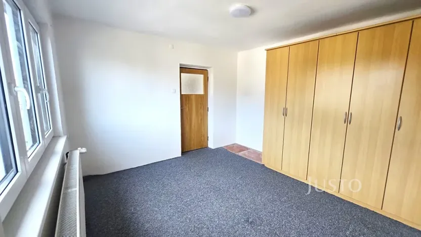 Pronájem bytu 3+1, Písek, Václavské nám., 66 m2