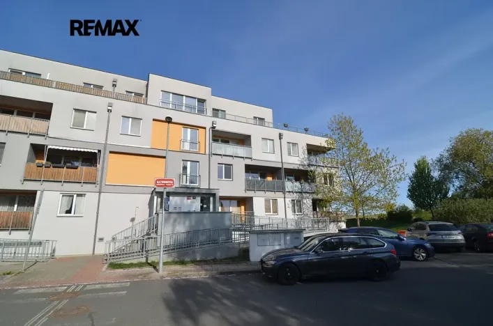 Prodej bytu 2+kk, Praha - Uhříněves, Saturnova, 51 m2