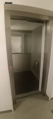 Prodej bytu 2+kk, Praha - Uhříněves, Saturnova, 51 m2