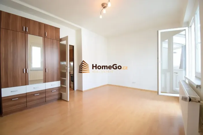 Pronájem bytu 2+kk, Praha - Nusle, U gymnázia, 47 m2
