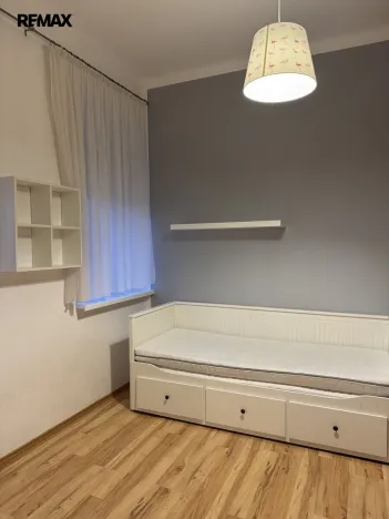 Prodej bytu 2+1, Karlovy Vary - Drahovice, Stará Kysibelská, 67 m2
