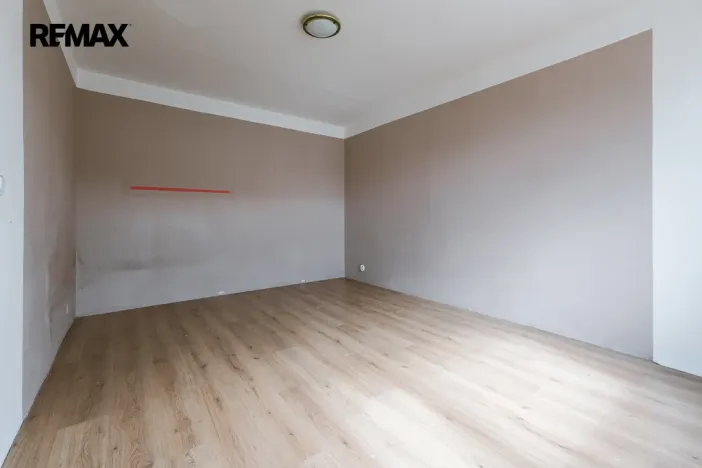 Prodej bytu 1+1, Bystřany, Pražská, 36 m2