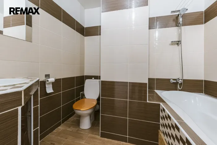 Prodej bytu 1+1, Bystřany, Pražská, 36 m2