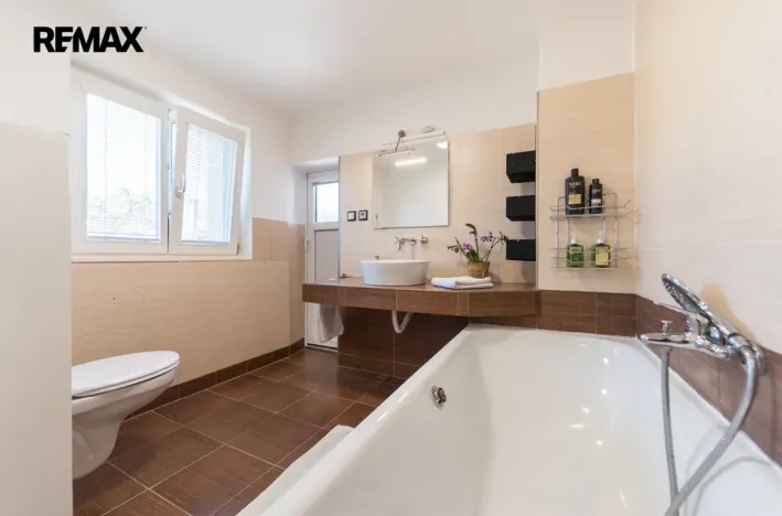 Prodej vily, Podlesí, 240 m2