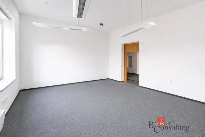 Pronájem kanceláře, Opava - Předměstí, Janská, 35 m2