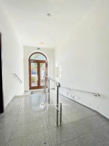 Prodej bytu 2+kk, Znojmo, Mariánské náměstí, 53 m2