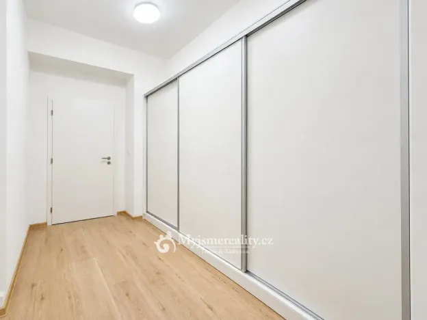 Prodej bytu 2+kk, Znojmo, Mariánské náměstí, 53 m2