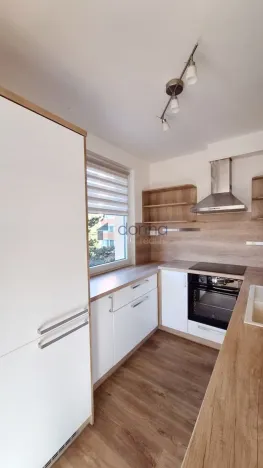 Pronájem bytu 3+kk, Praha, Hennerova, 72 m2