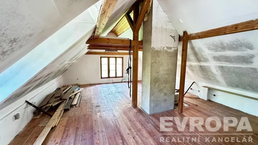 Prodej rodinného domu, Dubá - Nový Berštejn, Malý Mlýnek, 350 m2