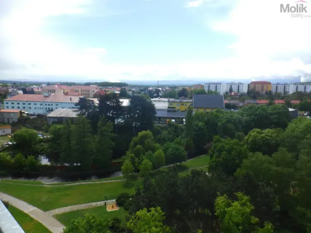 Prodej bytu 2+1, Chomutov, Bezručova, 59 m2