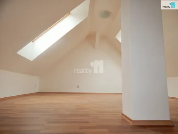 Prodej bytu 3+kk, Praha - Hrdlořezy, Českobrodská, 72 m2