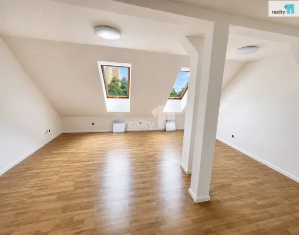 Prodej bytu 3+kk, Praha - Hrdlořezy, Českobrodská, 72 m2