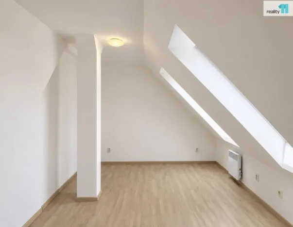 Prodej bytu 3+kk, Praha - Hrdlořezy, Českobrodská, 72 m2