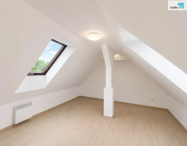 Prodej bytu 3+kk, Praha - Hrdlořezy, Českobrodská, 72 m2