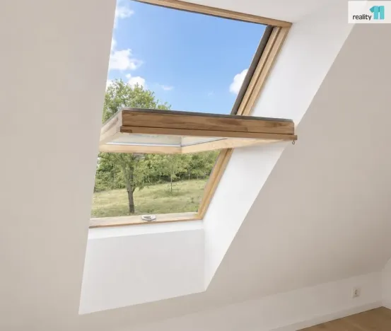 Prodej bytu 3+kk, Praha - Hrdlořezy, Českobrodská, 72 m2