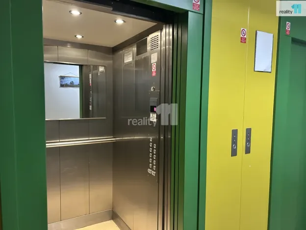 Prodej bytu 3+1, Praha - Horní Počernice, Běluňská, 73 m2