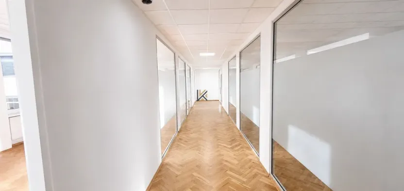 Pronájem kanceláře, Praha - Smíchov, Rozkošného, 280 m2