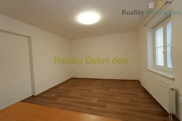 Pronájem bytu 2+1, Opava, Fügnerova, 49 m2