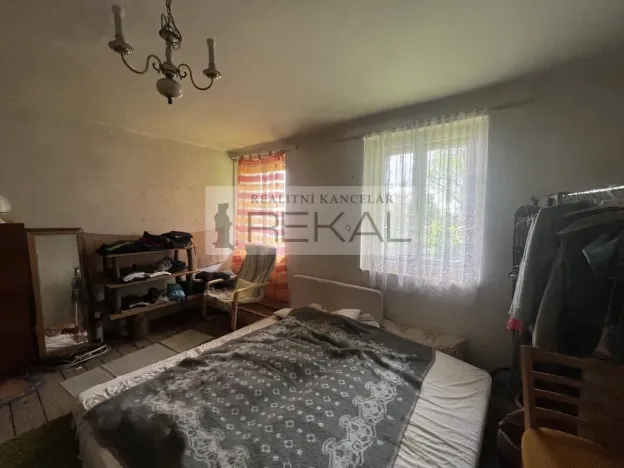 Prodej vícegeneračního domu, Sezemice, 250 m2
