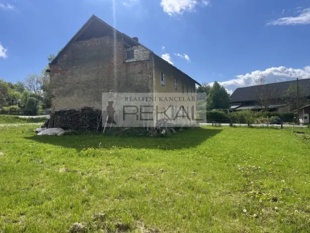Prodej vícegeneračního domu, Sezemice, 250 m2