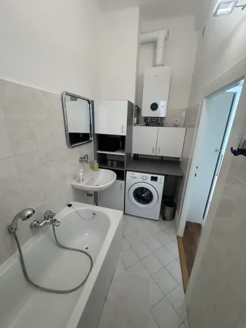Pronájem bytu 2+1, Praha - Vinohrady, Moravská, 61 m2