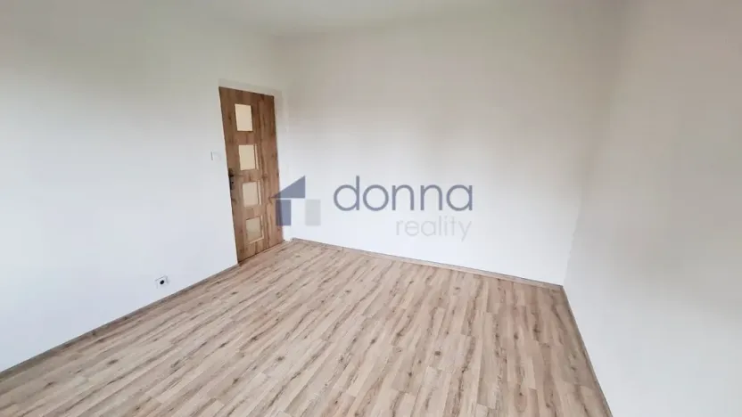 Prodej bytu 2+1, Praha, Sněženková, 52 m2