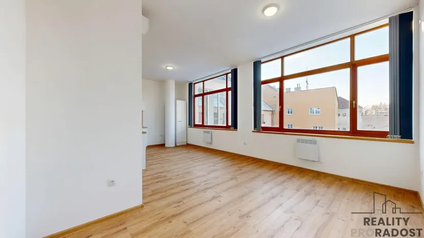 Prodej bytu 3+kk, Třebíč - Vnitřní Město, Karlovo nám., 80 m2