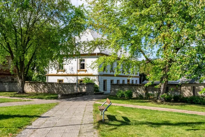 Prodej historického objektu, Velké Všelisy, 4000 m2