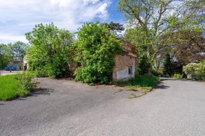 Prodej historického objektu, Velké Všelisy, 4000 m2