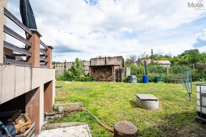 Prodej rodinného domu, Obrnice, nám. 5. května, 195 m2