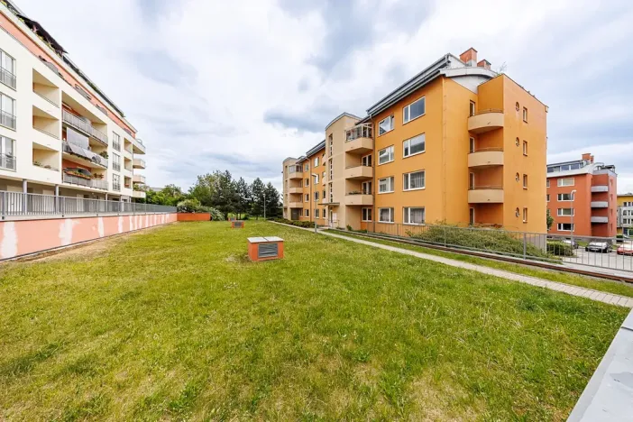 Prodej bytu 2+kk, Brno, Ke Statku, 45 m2
