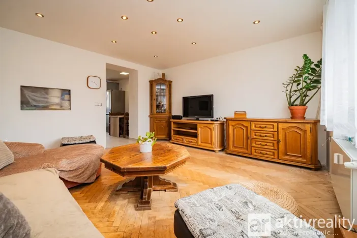 Prodej bytu 2+1, Neratovice, Čtvercová, 60 m2