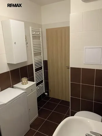 Pronájem bytu 1+kk, Kladno, Jaroslava Holečka, 34 m2