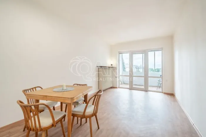 Pronájem bytu 2+kk, Praha - Malešice, Malešická, 63 m2