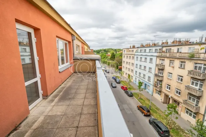 Pronájem bytu 2+kk, Praha - Malešice, Malešická, 63 m2
