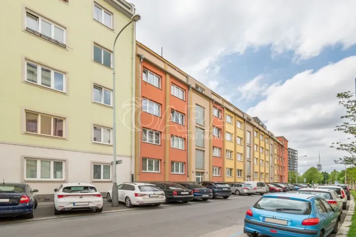 Pronájem bytu 2+kk, Praha - Malešice, Malešická, 63 m2