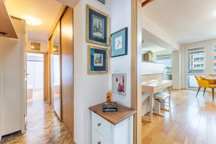 Prodej bytu 3+kk, Praha - Vokovice, Evropská, 72 m2