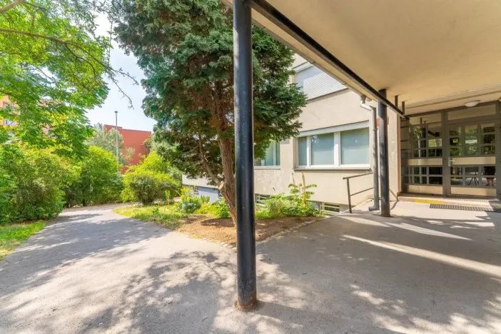 Prodej bytu 3+kk, Praha - Vokovice, Evropská, 72 m2