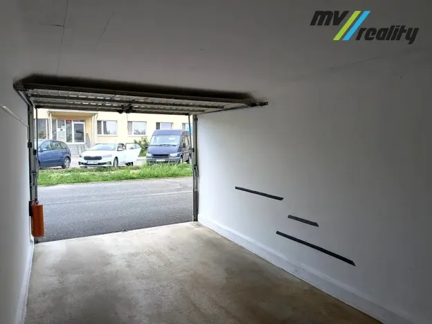 Pronájem garáže, Nymburk, Generála Antonína Sochora, 18 m2
