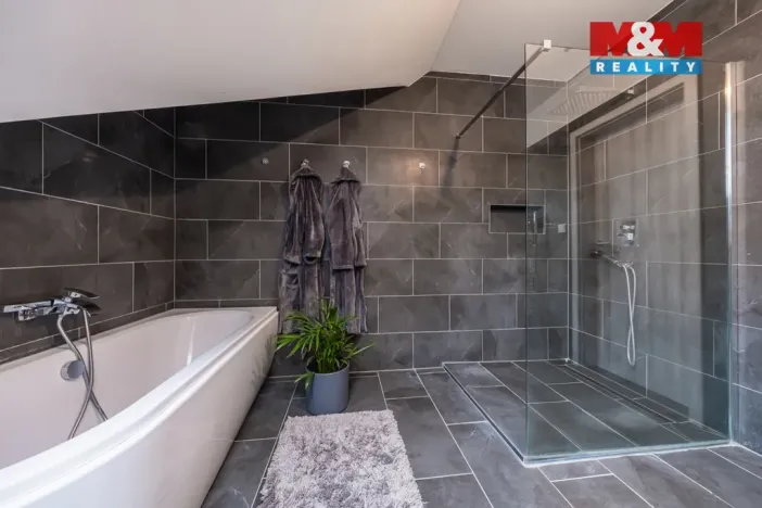 Prodej rodinného domu, Hřiměždice, 325 m2