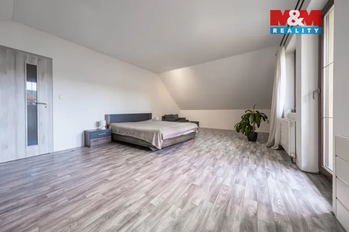 Prodej rodinného domu, Hřiměždice, 325 m2