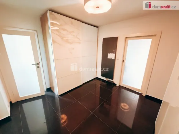 Prodej rodinného domu, Říčany - Jažlovice, Strmá, 160 m2